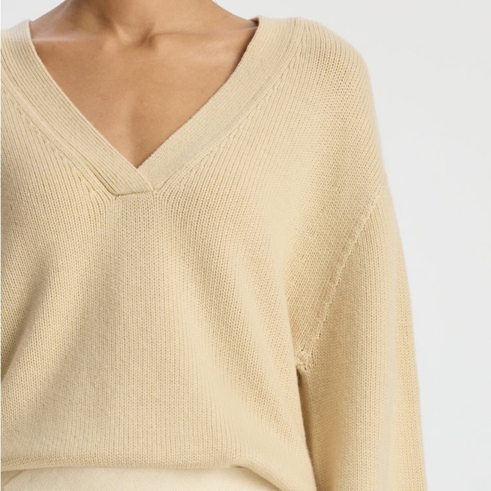 Elliott Cashmere Sweater In Latte